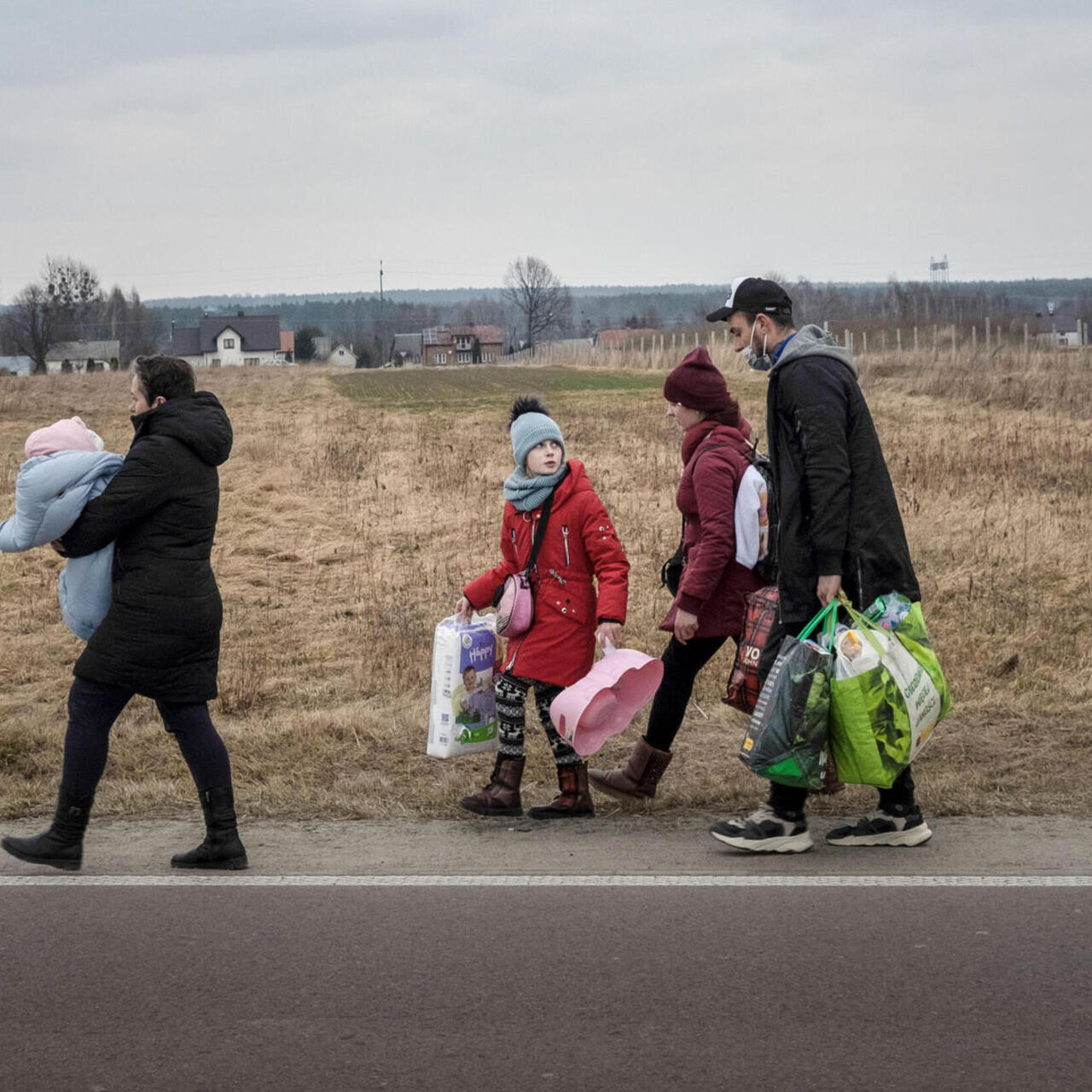 Eine Familie aus der Ukraine flüchtet nach Polen